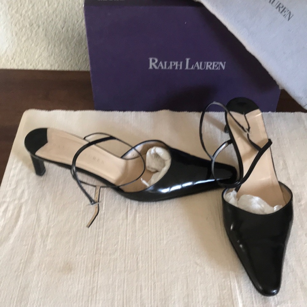 RALPH LAUREN shiny black 2-1/2” heels